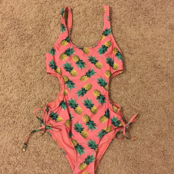 🍍RARE Wildfox pineapple swimsuit - Picture 2 of 4